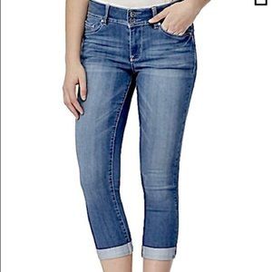 WallFlower Denim Deluxe Capri Jeans